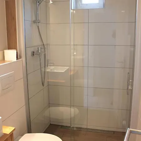 Apartment Mit Stellplatz Mitten Im Gruenen